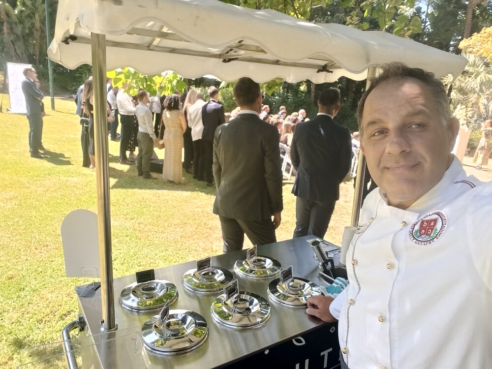 The cart at a wedding reception (2)